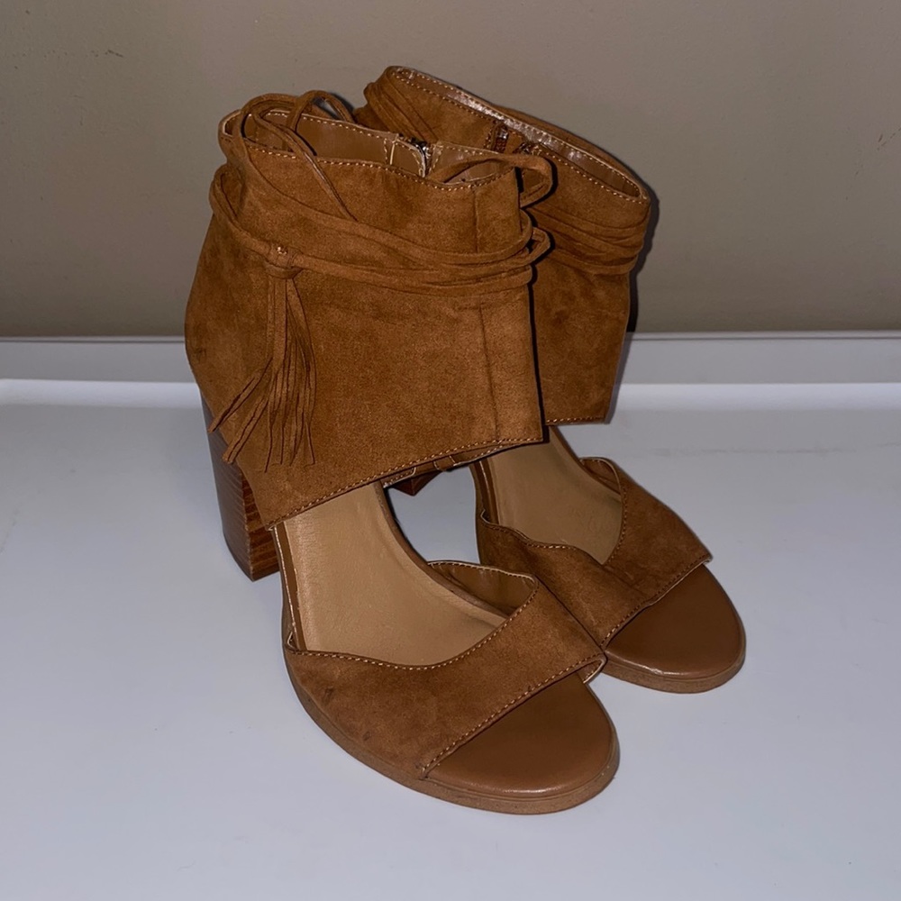 Womens suede heels
